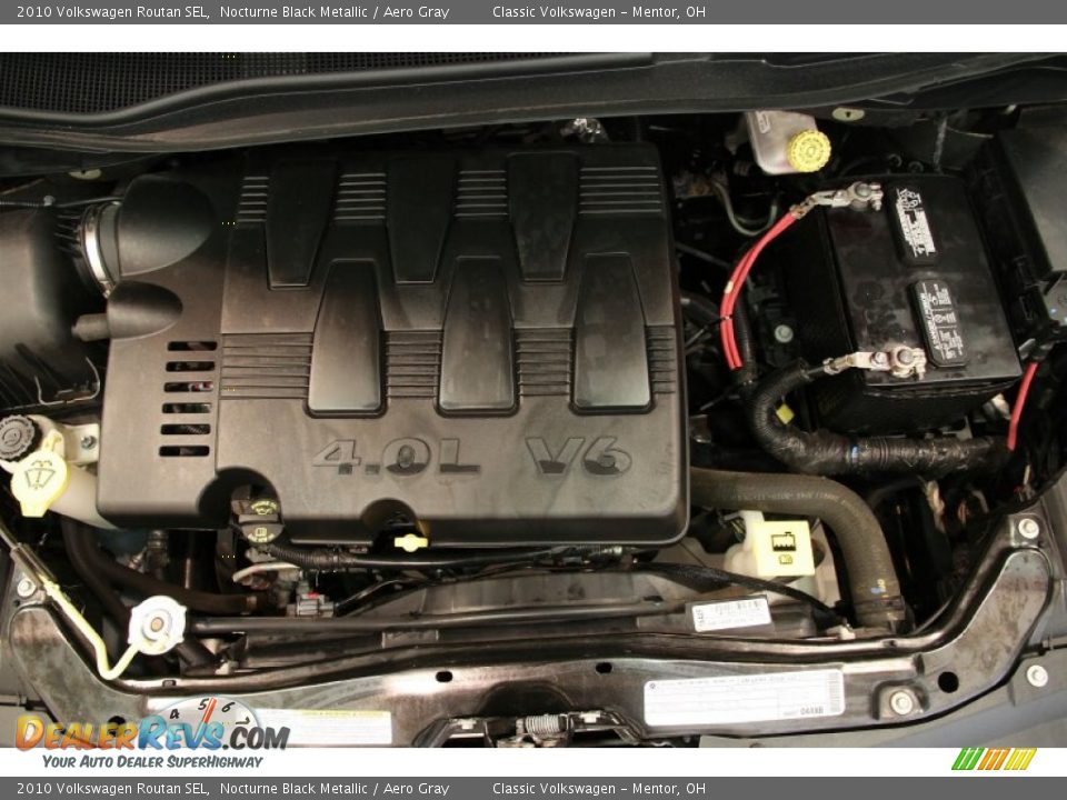 2010 Volkswagen Routan SEL Nocturne Black Metallic / Aero Gray Photo #23