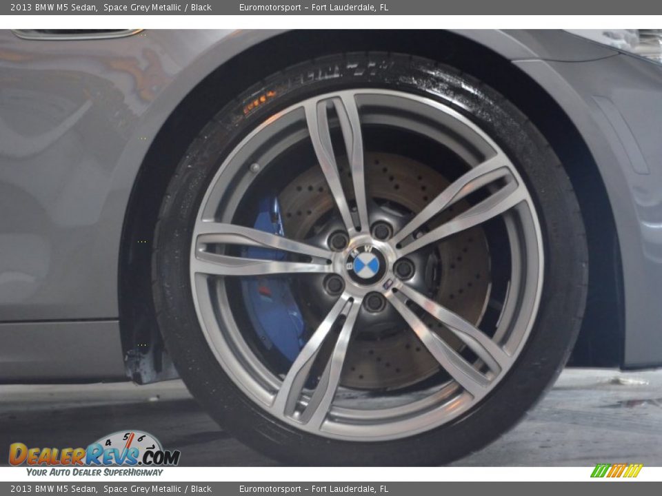 2013 BMW M5 Sedan Space Grey Metallic / Black Photo #10