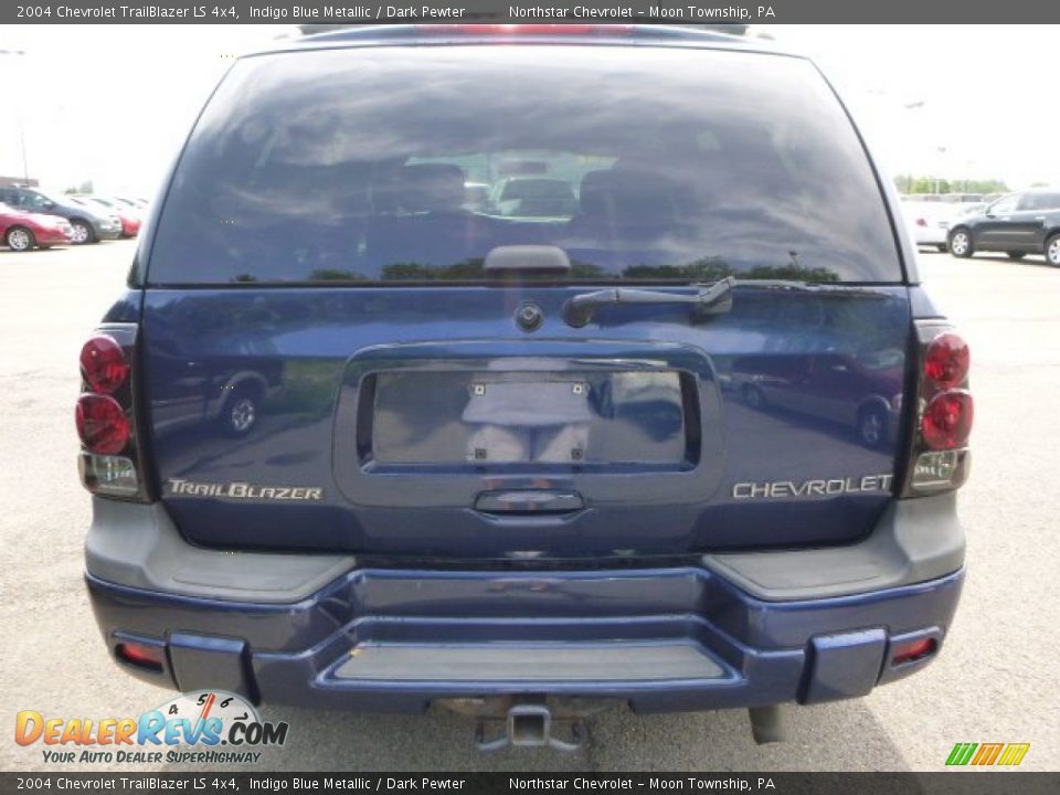 2004 Chevrolet TrailBlazer LS 4x4 Indigo Blue Metallic / Dark Pewter Photo #3