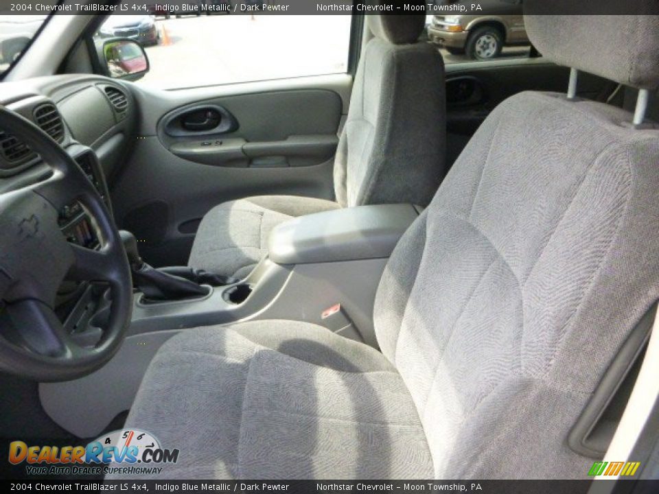 2004 Chevrolet TrailBlazer LS 4x4 Indigo Blue Metallic / Dark Pewter Photo #8