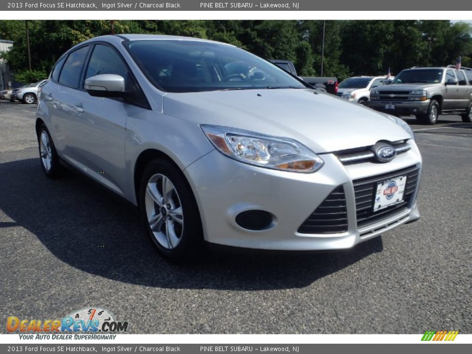 2013 Ford Focus SE Hatchback Ingot Silver / Charcoal Black Photo #3