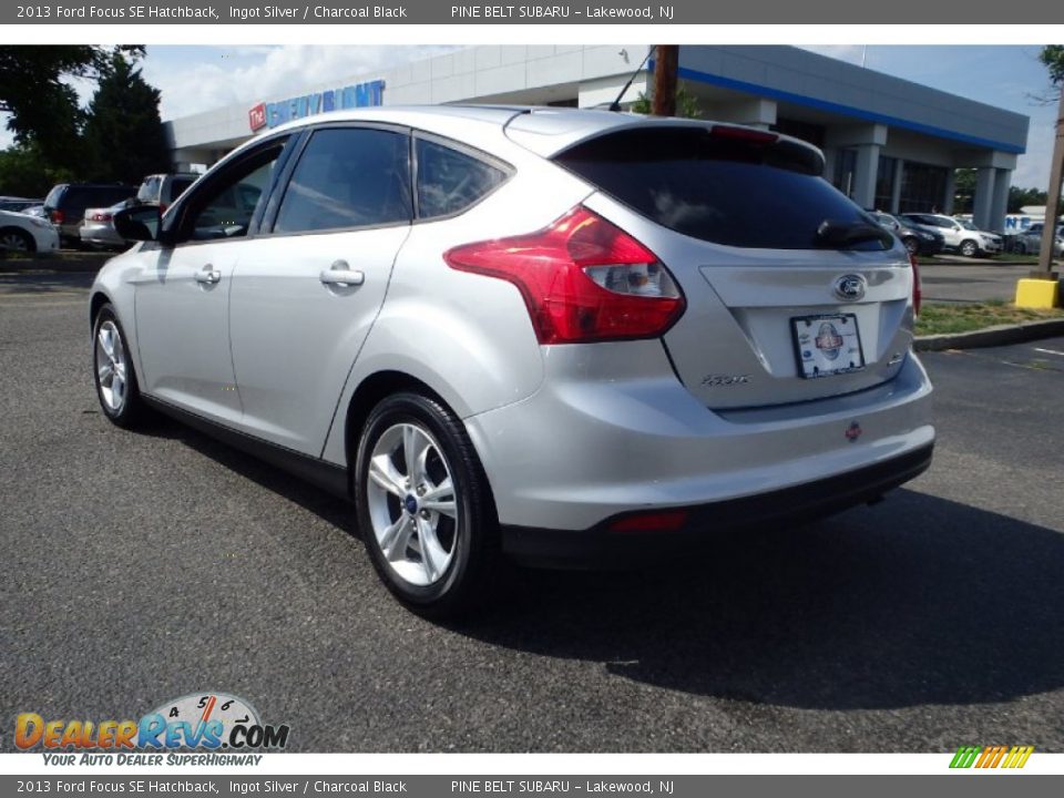 2013 Ford Focus SE Hatchback Ingot Silver / Charcoal Black Photo #7