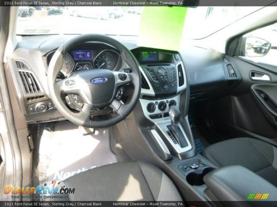 2013 Ford Focus SE Sedan Sterling Gray / Charcoal Black Photo #12