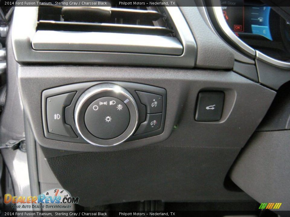 Controls of 2014 Ford Fusion Titanium Photo #34