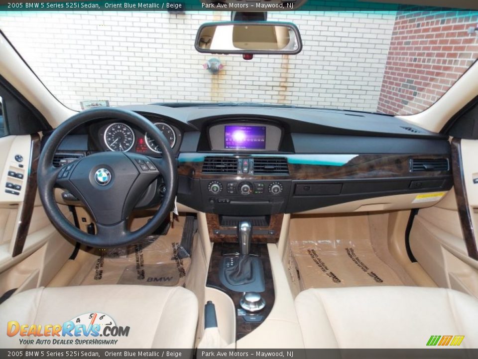 2005 BMW 5 Series 525i Sedan Orient Blue Metallic / Beige Photo #13