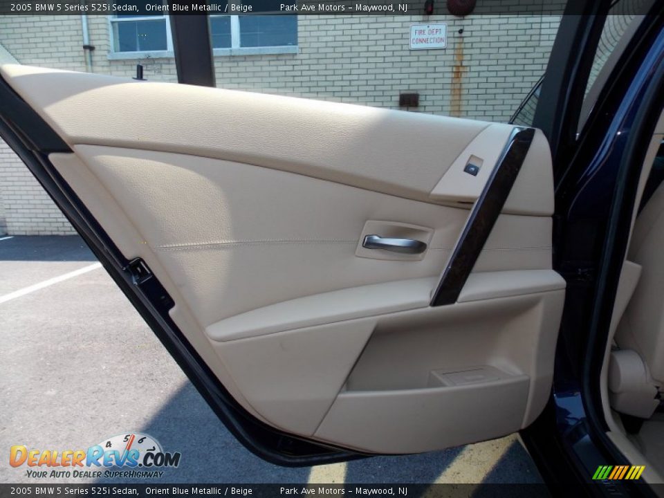 2005 BMW 5 Series 525i Sedan Orient Blue Metallic / Beige Photo #15