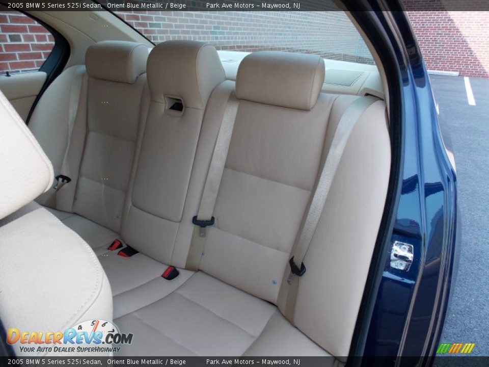 2005 BMW 5 Series 525i Sedan Orient Blue Metallic / Beige Photo #16