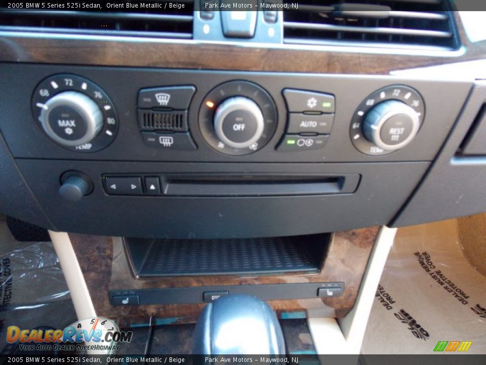 2005 BMW 5 Series 525i Sedan Orient Blue Metallic / Beige Photo #30