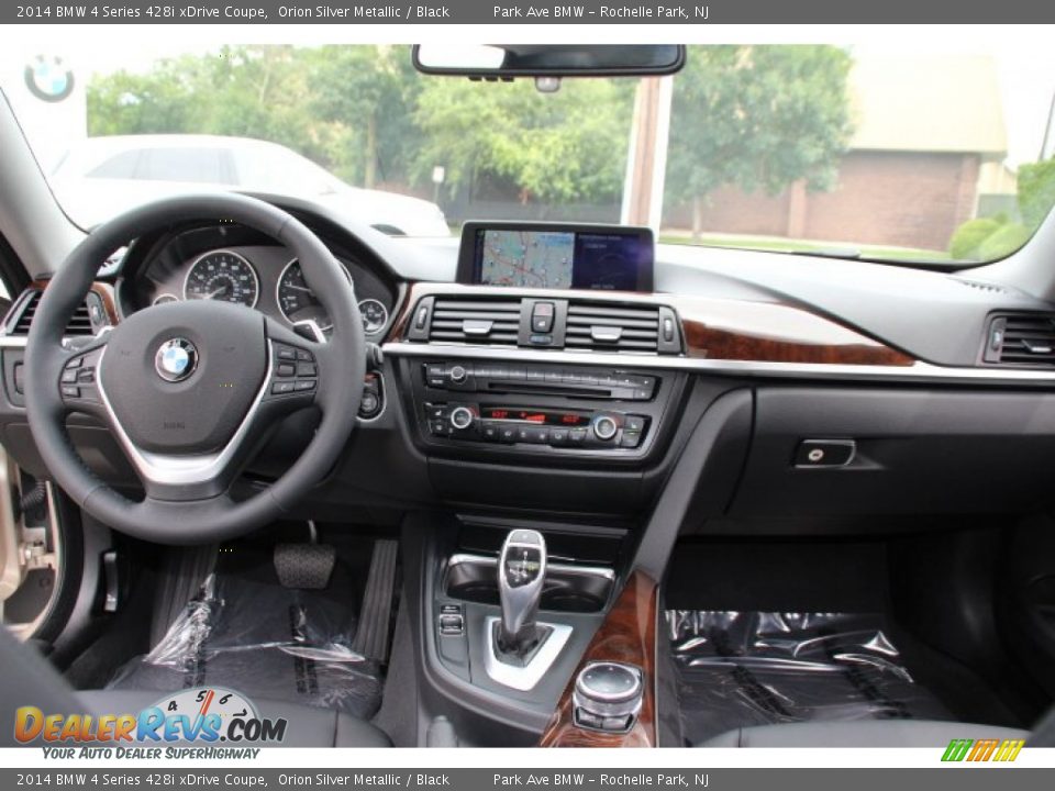 Dashboard of 2014 BMW 4 Series 428i xDrive Coupe Photo #14