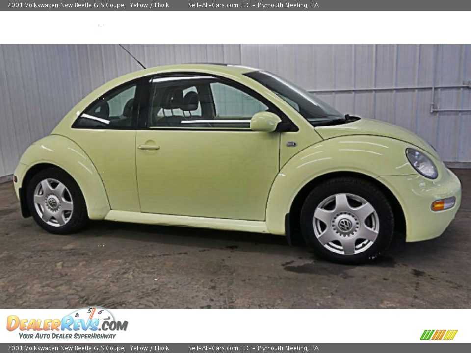 2001 Volkswagen New Beetle GLS Coupe Yellow / Black Photo #4