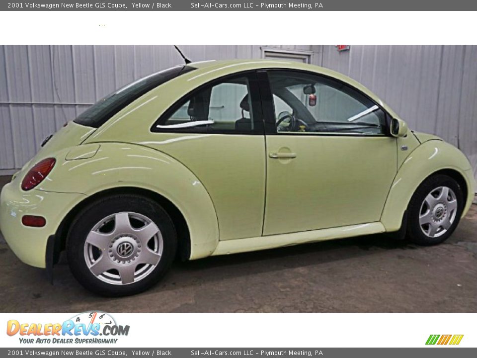 2001 Volkswagen New Beetle GLS Coupe Yellow / Black Photo #5