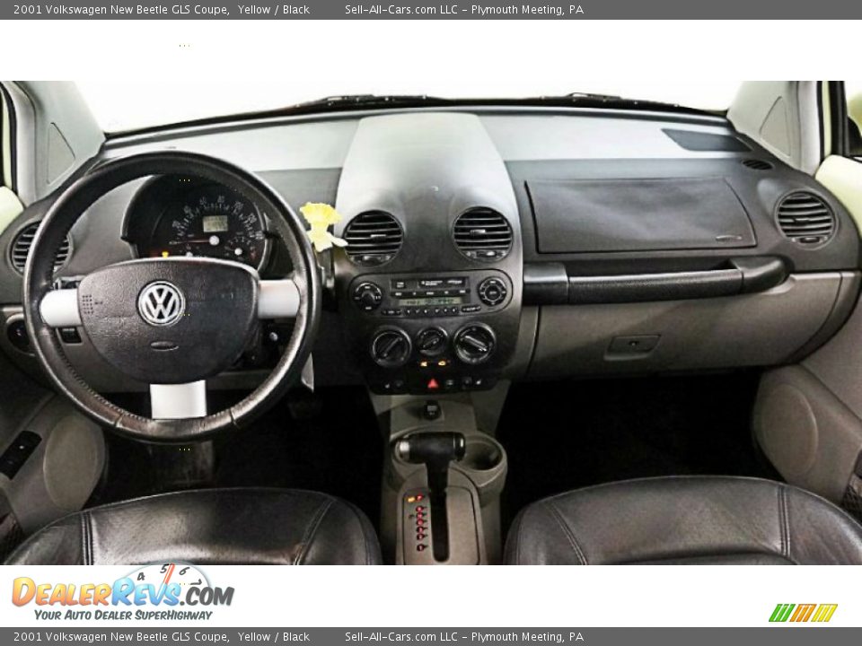 2001 Volkswagen New Beetle GLS Coupe Yellow / Black Photo #8