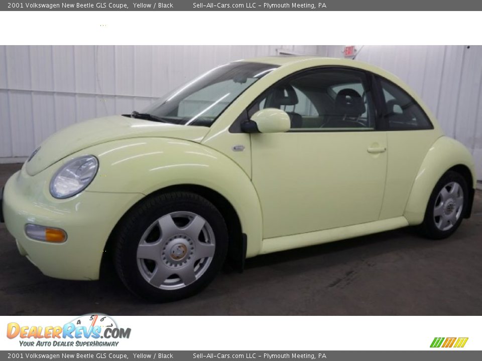2001 Volkswagen New Beetle GLS Coupe Yellow / Black Photo #11