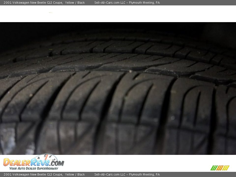 2001 Volkswagen New Beetle GLS Coupe Yellow / Black Photo #22