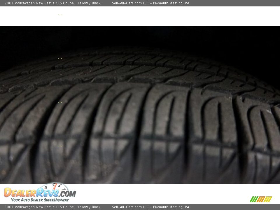 2001 Volkswagen New Beetle GLS Coupe Yellow / Black Photo #24