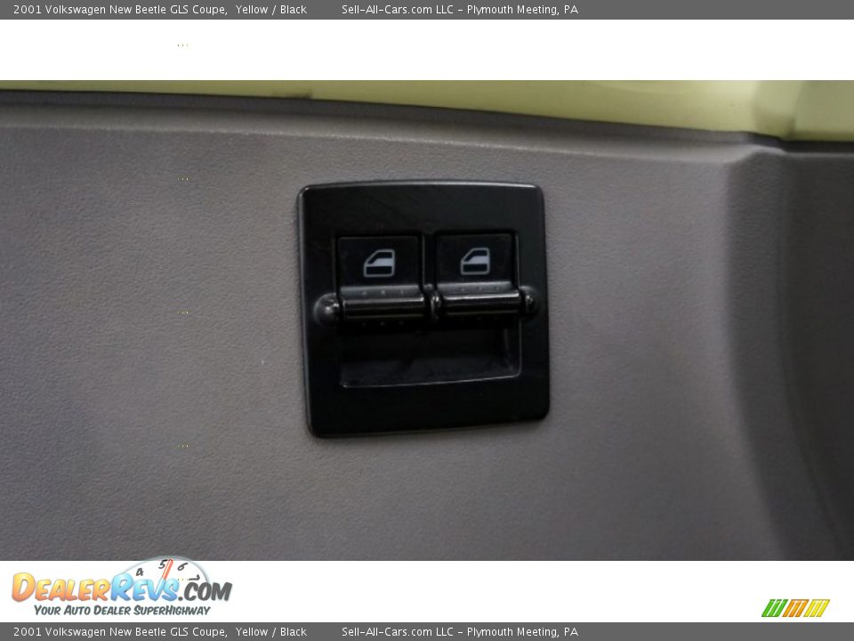 2001 Volkswagen New Beetle GLS Coupe Yellow / Black Photo #30