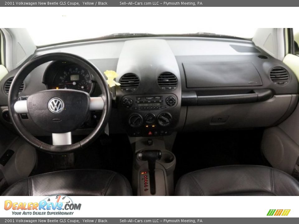 2001 Volkswagen New Beetle GLS Coupe Yellow / Black Photo #35