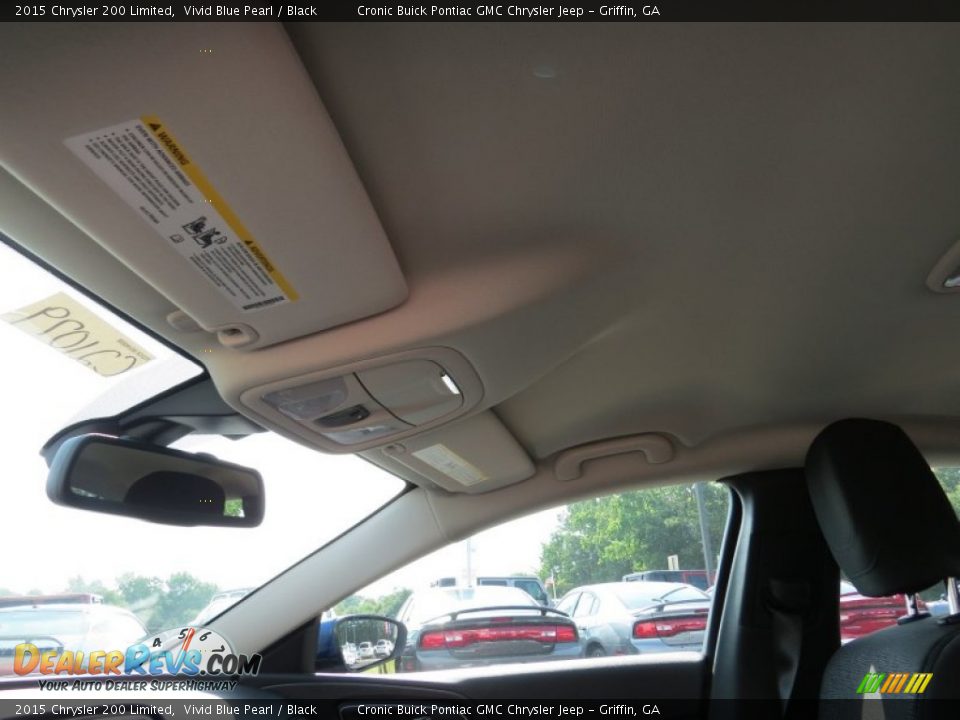 2015 Chrysler 200 Limited Vivid Blue Pearl / Black Photo #11