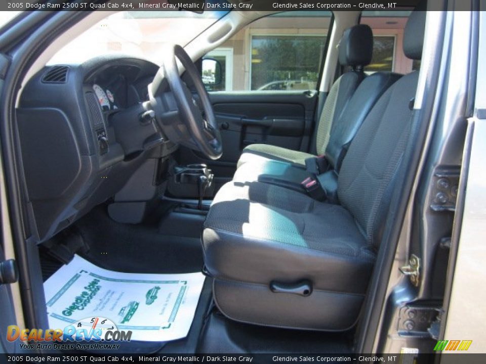2005 Dodge Ram 2500 ST Quad Cab 4x4 Mineral Gray Metallic / Dark Slate Gray Photo #5