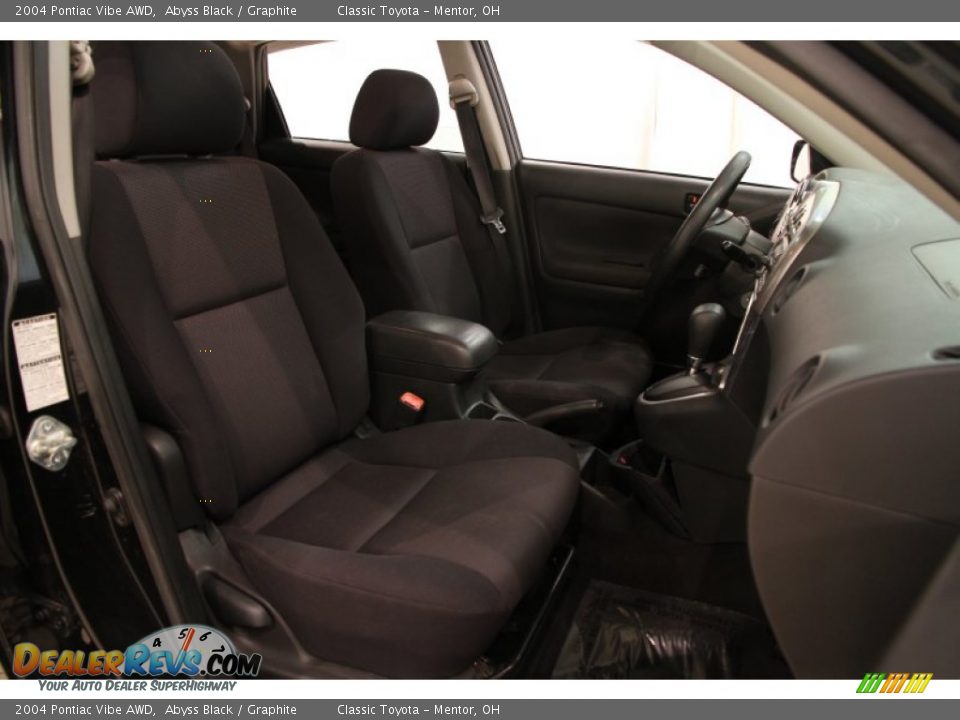 2004 Pontiac Vibe AWD Abyss Black / Graphite Photo #11