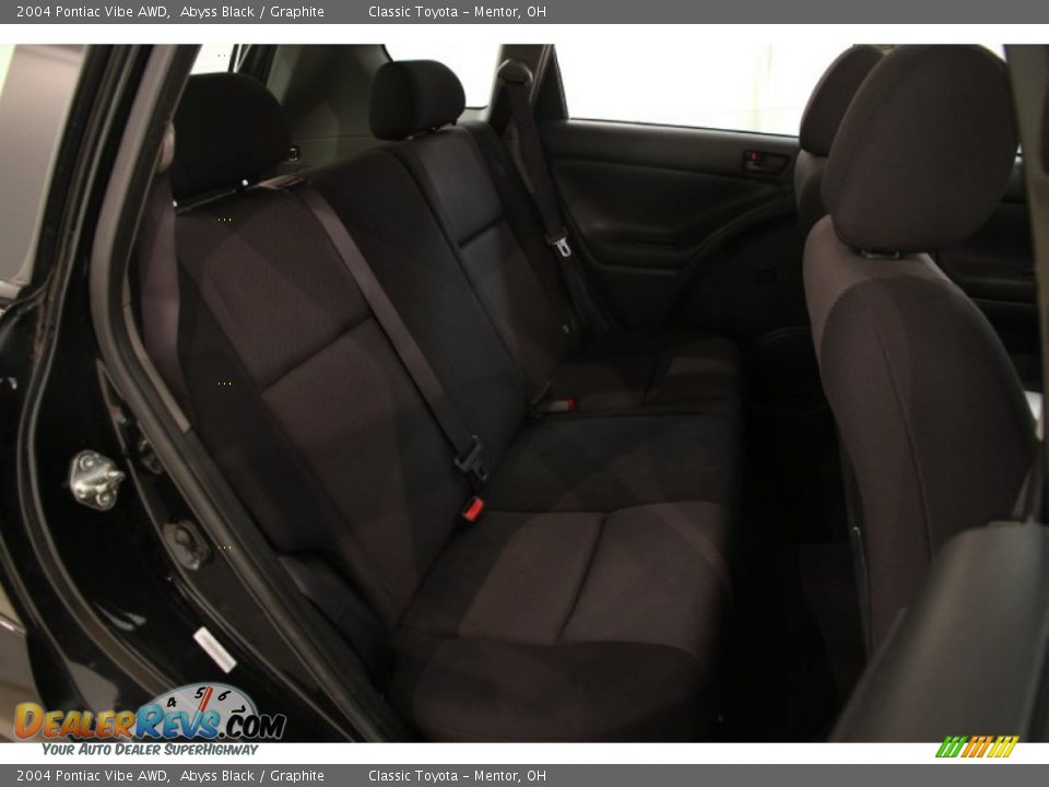 2004 Pontiac Vibe AWD Abyss Black / Graphite Photo #12