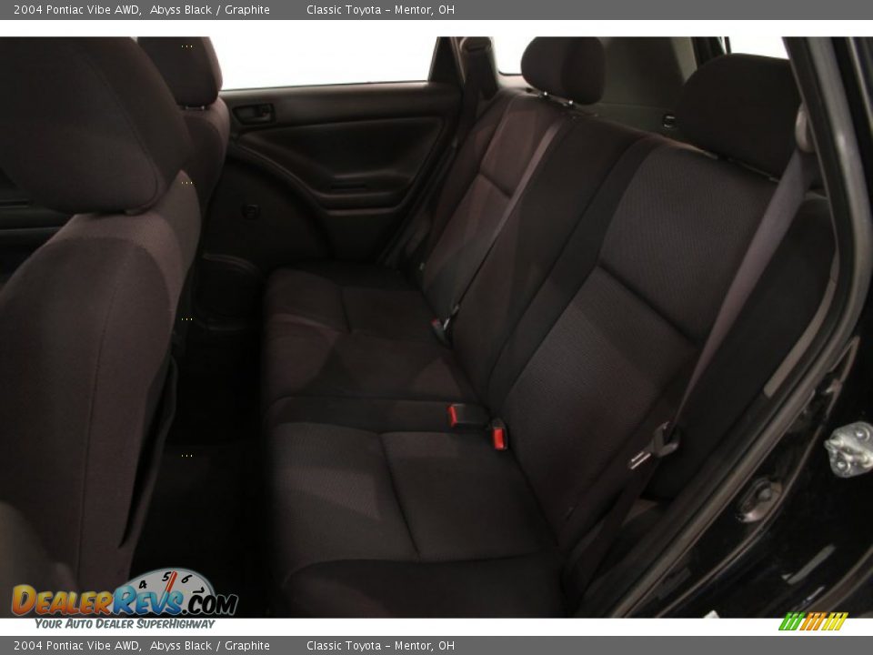 2004 Pontiac Vibe AWD Abyss Black / Graphite Photo #13
