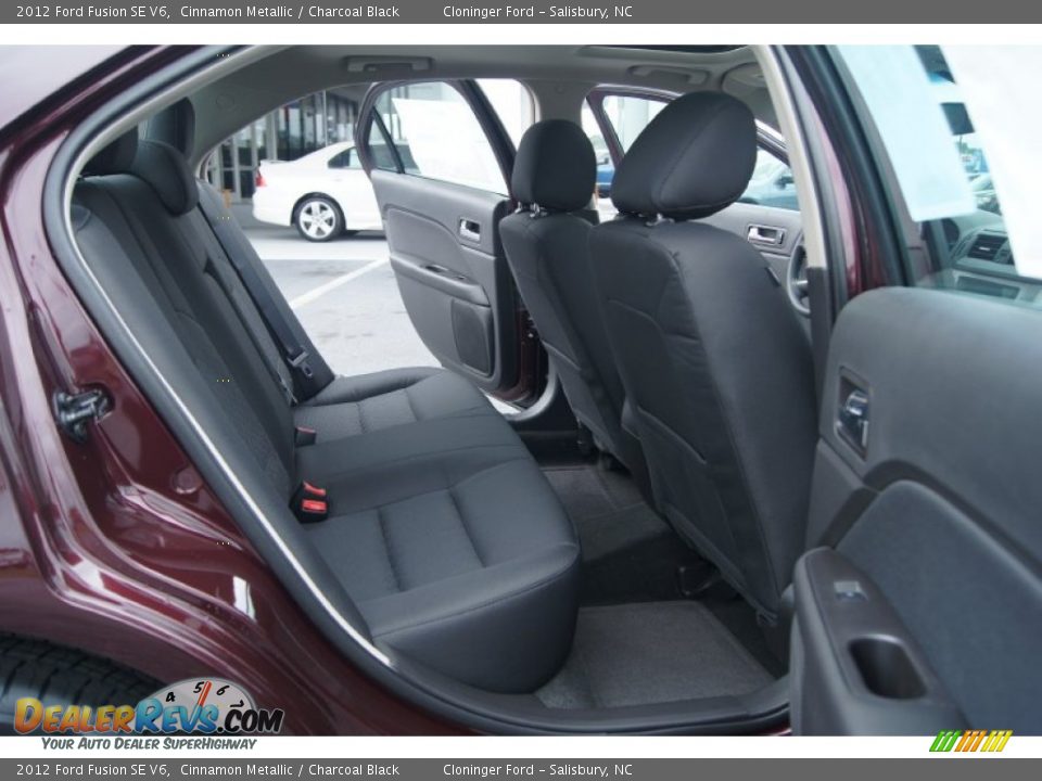 2012 Ford Fusion SE V6 Cinnamon Metallic / Charcoal Black Photo #10