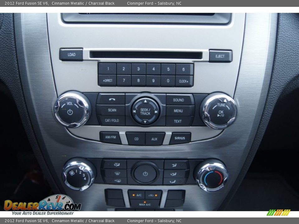 Controls of 2012 Ford Fusion SE V6 Photo #26