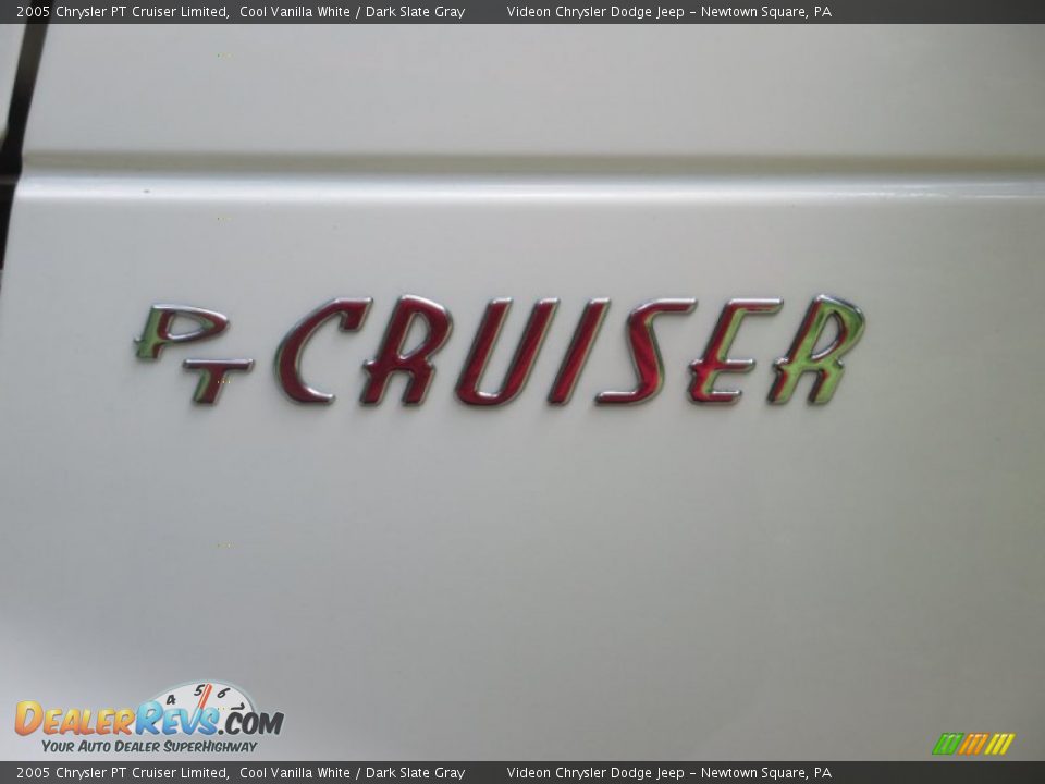 2005 Chrysler PT Cruiser Limited Cool Vanilla White / Dark Slate Gray Photo #12