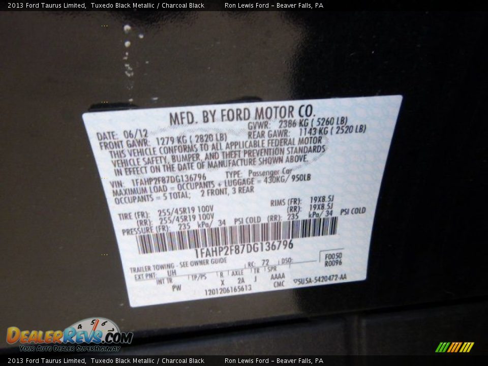2013 Ford Taurus Limited Tuxedo Black Metallic / Charcoal Black Photo #20
