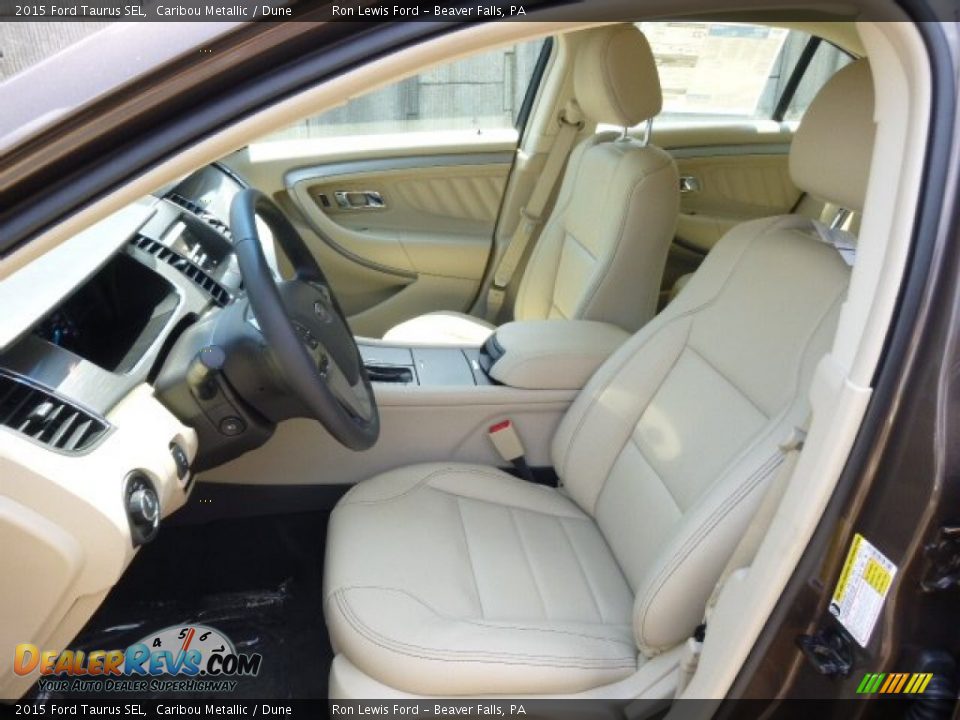 Front Seat of 2015 Ford Taurus SEL Photo #10