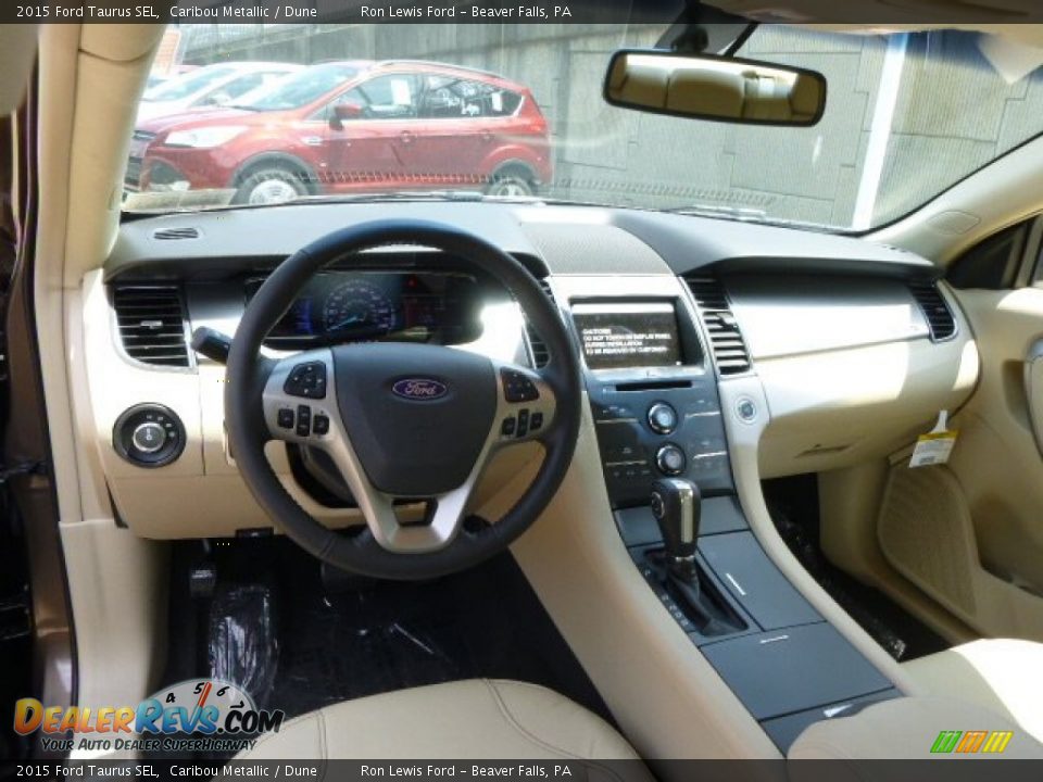 Dashboard of 2015 Ford Taurus SEL Photo #12