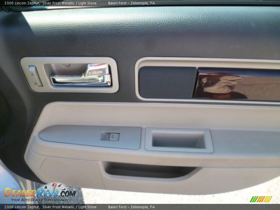 2006 Lincoln Zephyr Silver Frost Metallic / Light Stone Photo #11
