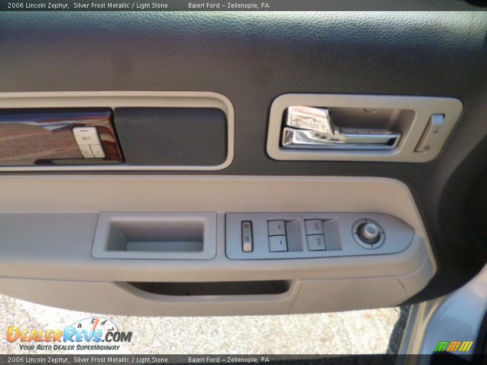 2006 Lincoln Zephyr Silver Frost Metallic / Light Stone Photo #17