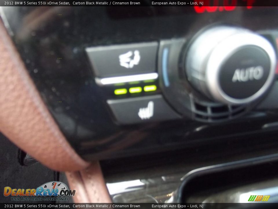 2012 BMW 5 Series 550i xDrive Sedan Carbon Black Metallic / Cinnamon Brown Photo #34