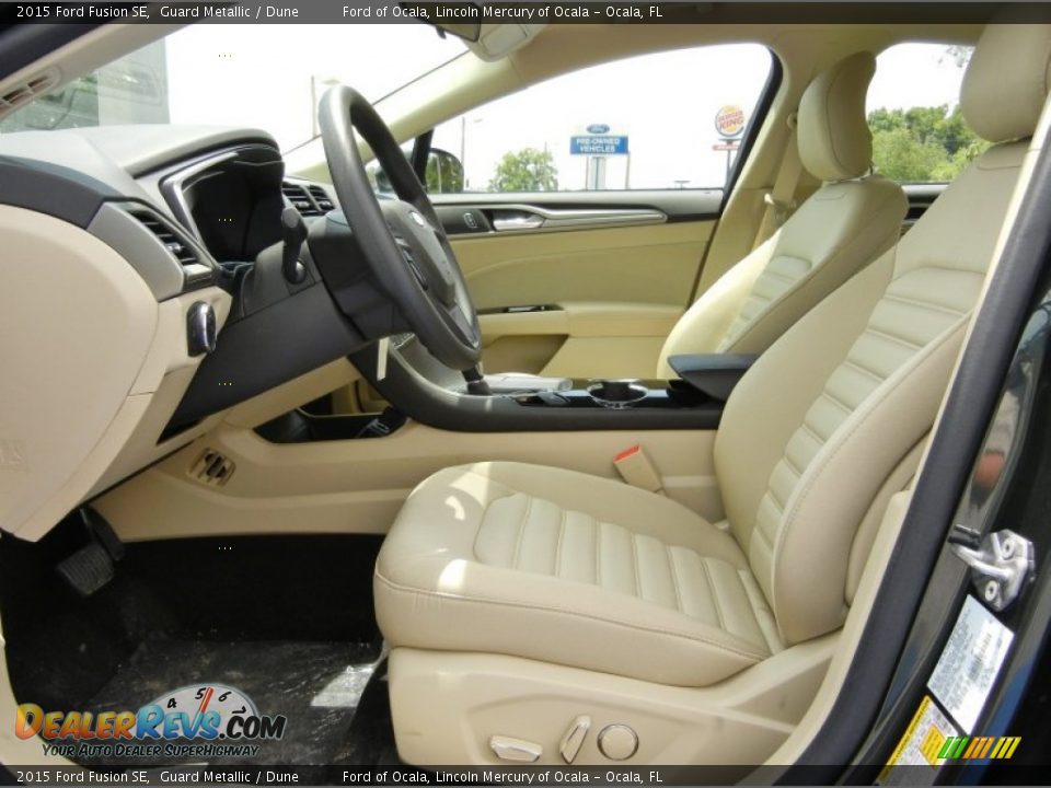 Front Seat of 2015 Ford Fusion SE Photo #5