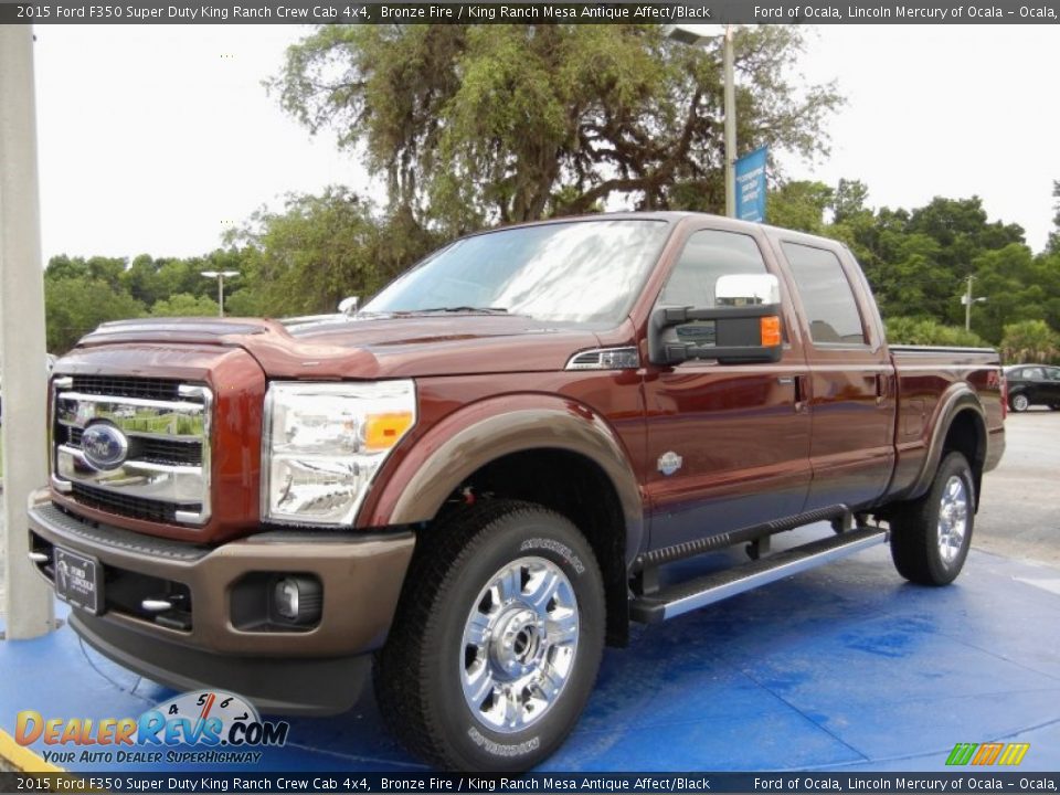 Front 3/4 View of 2015 Ford F350 Super Duty King Ranch Crew Cab 4x4 Photo #1