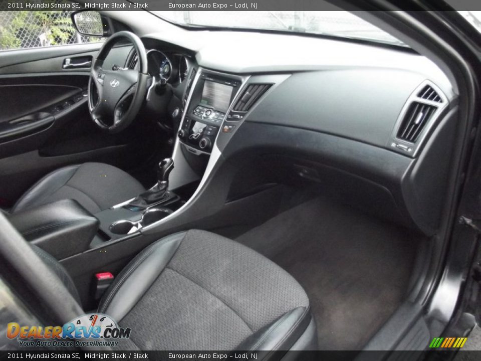 2011 Hyundai Sonata SE Midnight Black / Black Photo #14