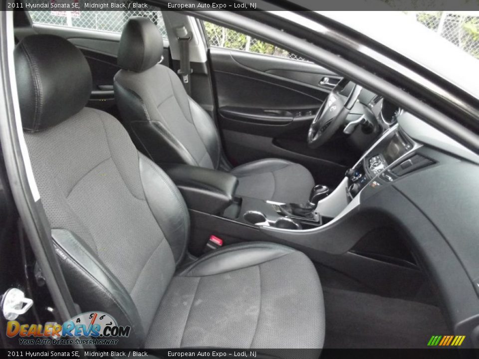 2011 Hyundai Sonata SE Midnight Black / Black Photo #15