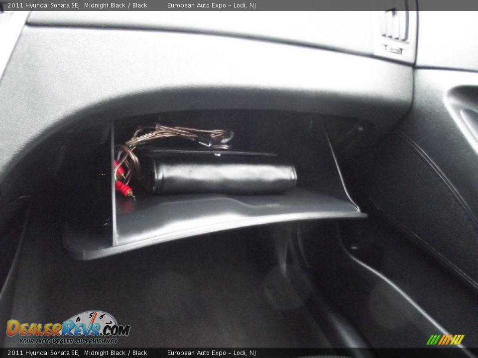 2011 Hyundai Sonata SE Midnight Black / Black Photo #27