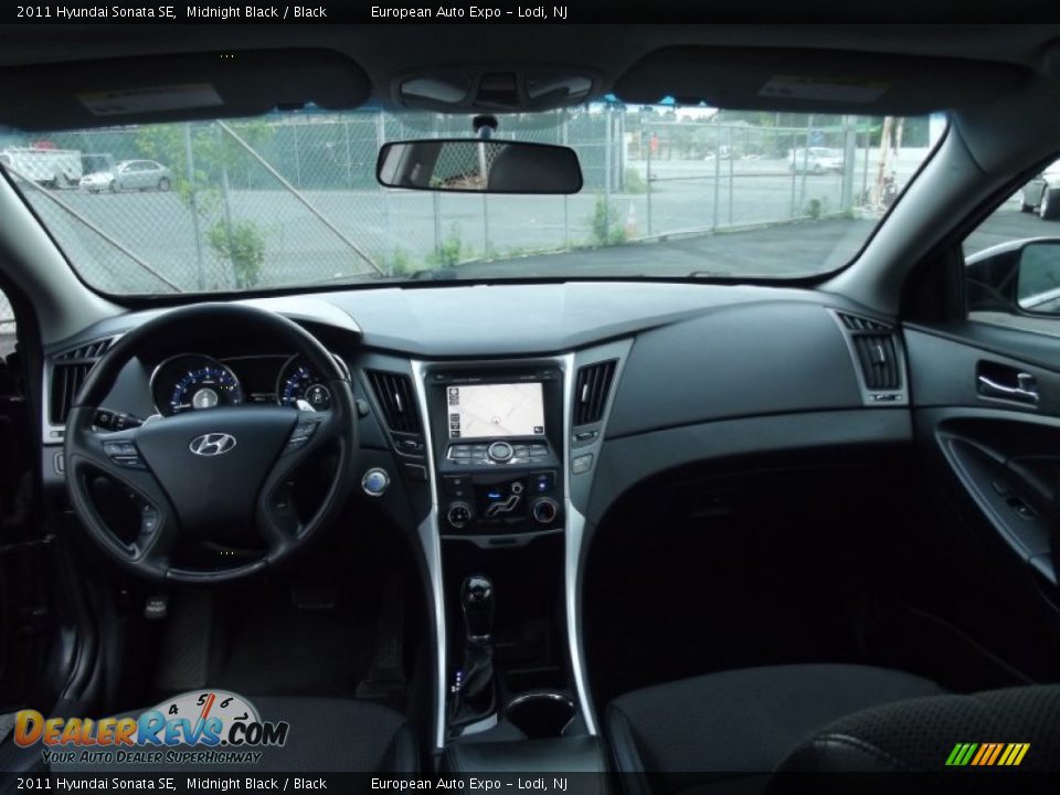2011 Hyundai Sonata SE Midnight Black / Black Photo #30