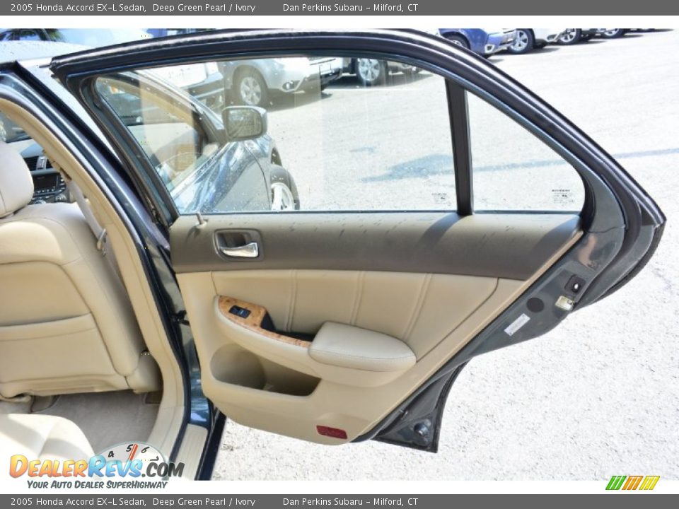 2005 Honda Accord EX-L Sedan Deep Green Pearl / Ivory Photo #17