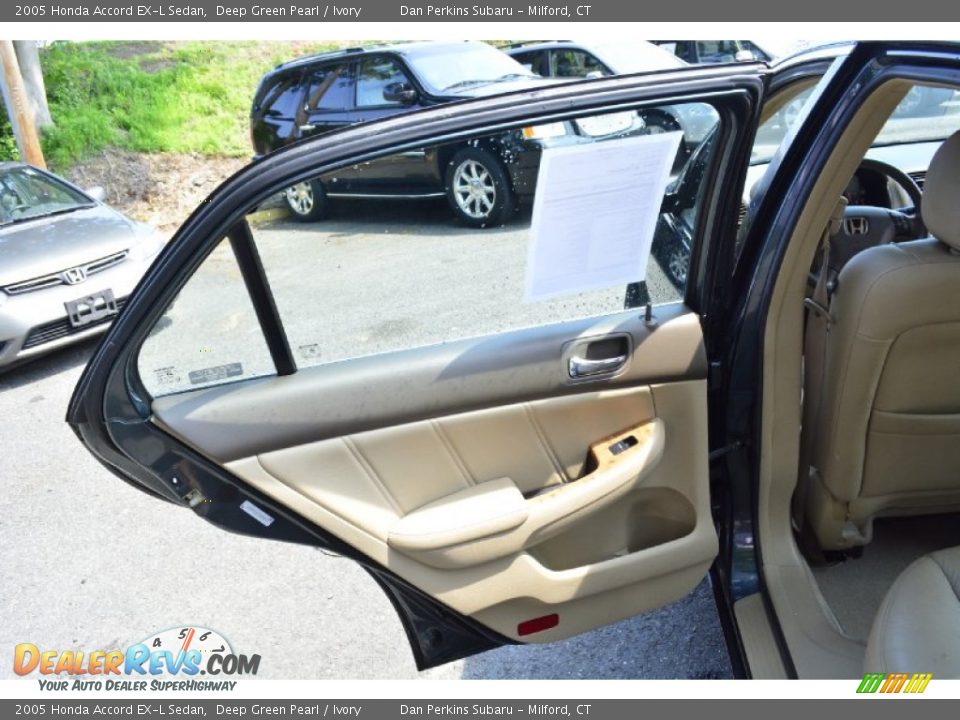 2005 Honda Accord EX-L Sedan Deep Green Pearl / Ivory Photo #18