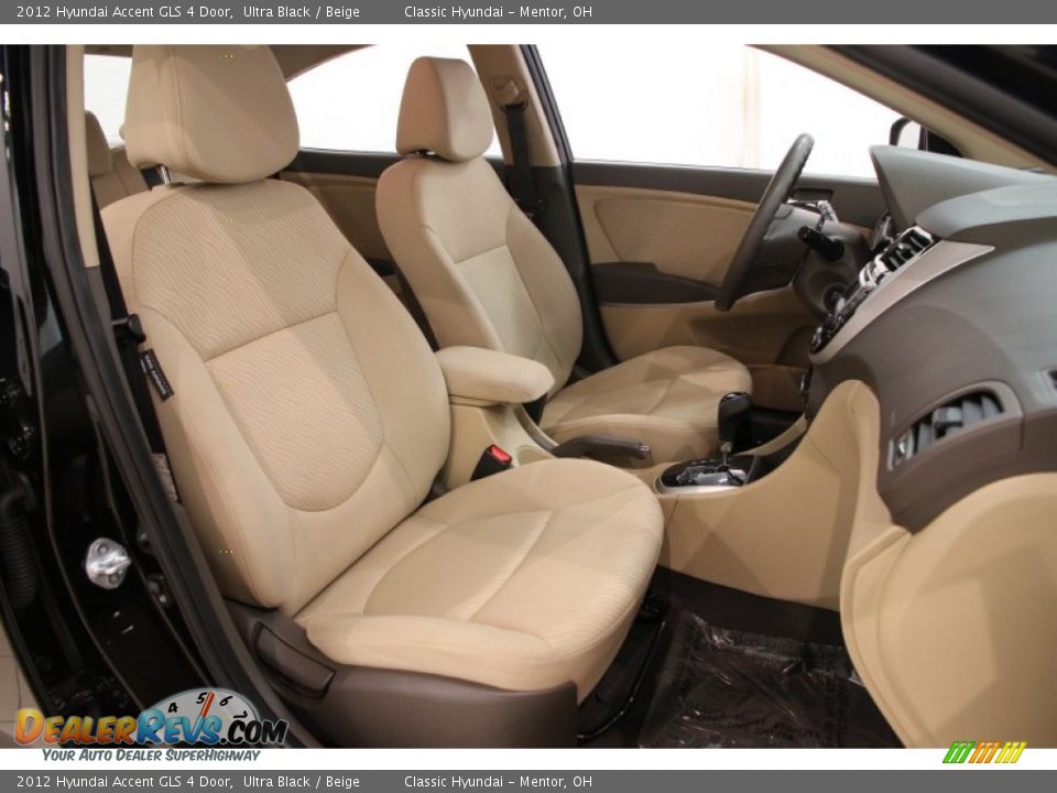 2012 Hyundai Accent GLS 4 Door Ultra Black / Beige Photo #10