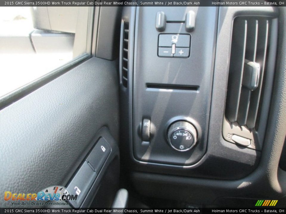 2015 GMC Sierra 3500HD Work Truck Regular Cab Dual Rear Wheel Chassis Summit White / Jet Black/Dark Ash Photo #12