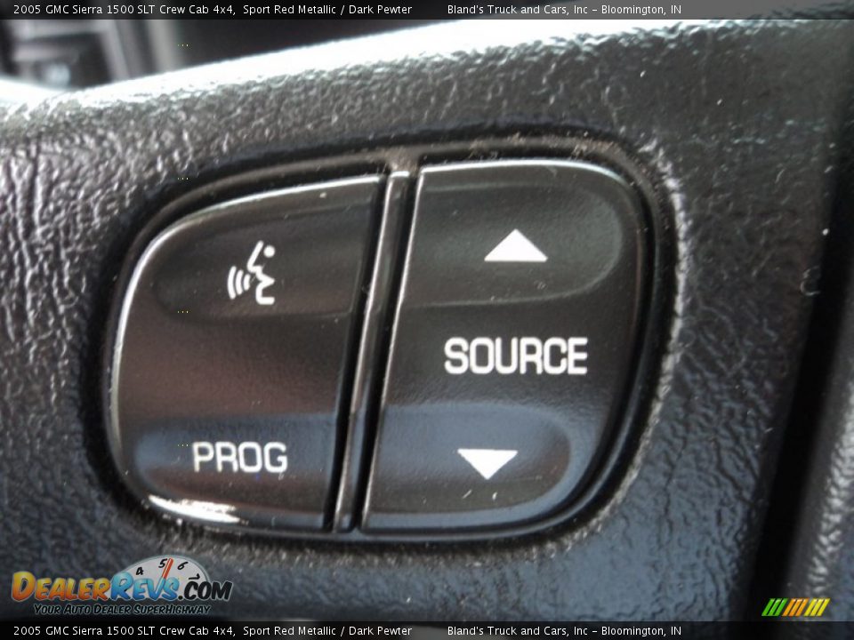 2005 GMC Sierra 1500 SLT Crew Cab 4x4 Sport Red Metallic / Dark Pewter Photo #15