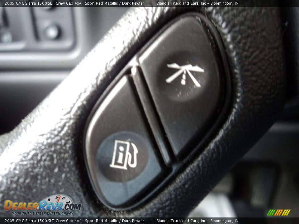 2005 GMC Sierra 1500 SLT Crew Cab 4x4 Sport Red Metallic / Dark Pewter Photo #18