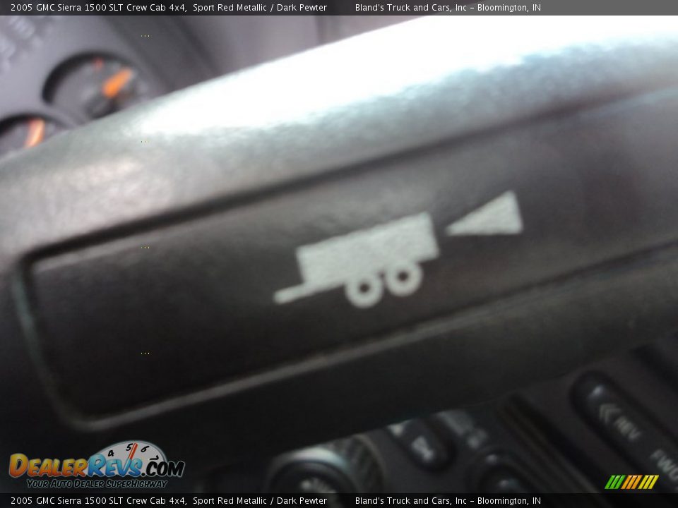 2005 GMC Sierra 1500 SLT Crew Cab 4x4 Sport Red Metallic / Dark Pewter Photo #20