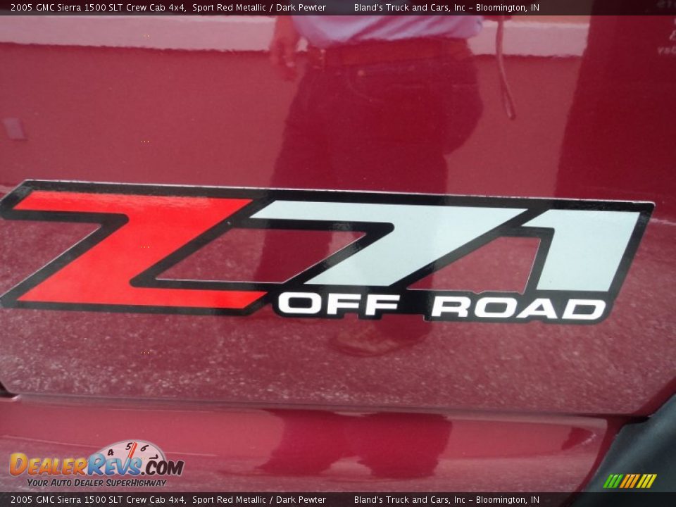 2005 GMC Sierra 1500 SLT Crew Cab 4x4 Sport Red Metallic / Dark Pewter Photo #31