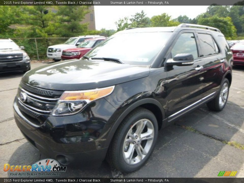 Front 3/4 View of 2015 Ford Explorer Limited 4WD Photo #4